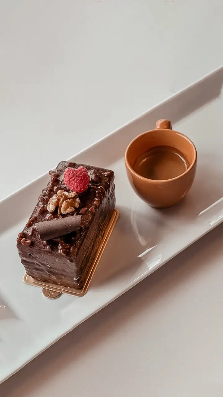 cake and coffee in Amberdo cafe